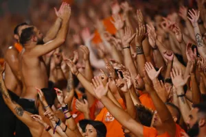 Ένα γήπεδο που θα «κοχλάζει» από επιθυμία 