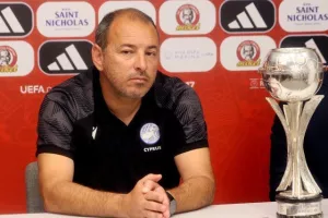 Χρύσης Μιχαήλ: «Να είμαστε ανταγωνιστικοί σε όλους τους αγώνες» (Φώτος)