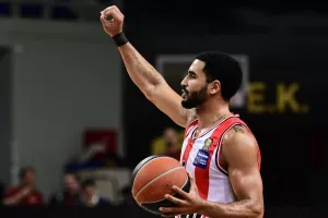 Στα ημιτελικά του πρωταθλήματος με 100άρα ο Ολυμπιακός και τώρα... Βερολίνο!