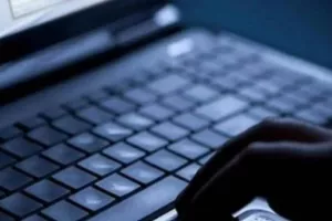 Γυναίκα παγίδευσε τους απατεώνες με τα τροχαία στην Πέλλα