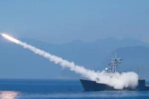 Στρατιωτικά γυμνάσια της Κίνας γύρω από την Ταϊβάν – «Τιμωρία» από το Πεκίνο