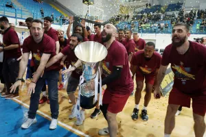 Η απονομή στους Πρωταθλητές (Φώτος)