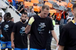 ΑΠΟΕΛ - ΑΕΚ: Το πρωτάθλημα... βάφτηκε γαλαζοκίτρινο για 29η φορά! (Φώτος)
