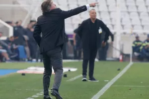 ΑΠΟΕΛ - ΑΕΚ: Το πρωτάθλημα... βάφτηκε γαλαζοκίτρινο για 29η φορά! (Φώτος)