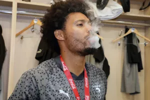 Ο πούρος είχε την τιμητική του - ΦΩΤΟΣ από τα αποδυτήρια
