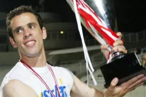 Σαν σήμερα... 20 χρόνια πριν, η ΑΕΚ κυπελλούχος! (Φώτος)