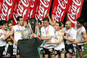 Σαν σήμερα... 20 χρόνια πριν, η ΑΕΚ κυπελλούχος! (Φώτος)