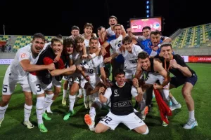 (Φώτος) Στα ημιτελικά Δανία και Σερβία 