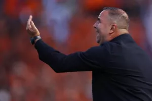 ΑΠΟΕΛ - ΑΕΚ: Το πρωτάθλημα... βάφτηκε γαλαζοκίτρινο για 29η φορά! (Φώτος)