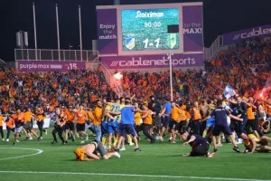 ΑΠΟΕΛ - ΑΕΚ: Το πρωτάθλημα... βάφτηκε γαλαζοκίτρινο για 29η φορά! (Φώτος)