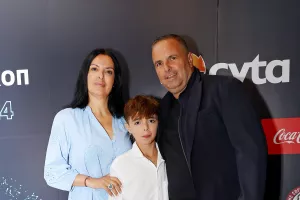 Πριν αναχωρήσει...