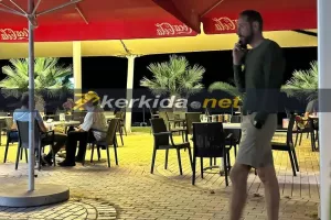 Ματσίν/ Παραλιακά... με το κινητό στο αυτί 