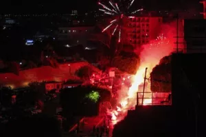 "Μοναδική Θύρα 9" (Φώτος)