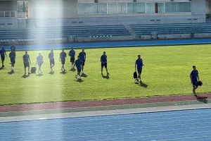 Η άφιξη του ΑΠΟΕΛ για το ντέρμπι - τίτλου (Φώτος)