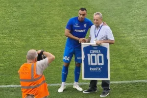 Τιμήθηκε για το... 100αρι