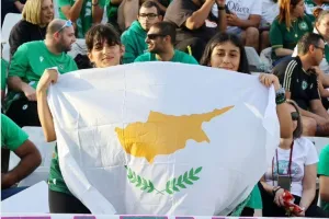 "Της Κύπρου καμάρι"