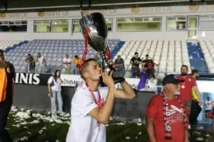 "Εχω ζήσει αμέτρητες στιγμές που θα μείνουν ανεξίτηλες στη μνήμη μου"