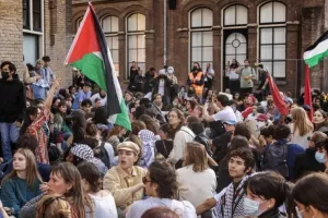 32 συλλήψεις σε πανεπιστήμιο του Άμστερνταμ σε διαδήλωση υπέρ των Παλαιστινίων