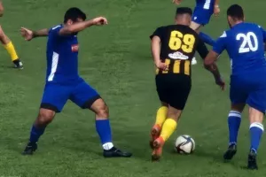 Φωτορεπορτάζ της τριάρας της ΑΕΚ Κουκλιών