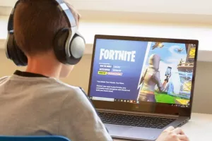 Ολλανδία: Πρόστιμο στην εταιρεία του Fortnite επειδή «ασκεί πιέσεις» στα παιδιά μέσω διαφημίσεων