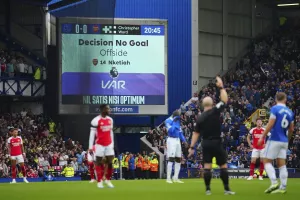 Premier League: Οι ομάδες θα διεξαγάγουν ψηφοφορία για την κατάργηση ή μη του VAR από τη νέα σεζόν