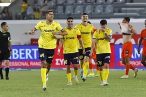 ΑΕΛ-Καρμιώτισσα: Φινάλε με 7 γκολ και... γαλαζοκίτρινη νίκη