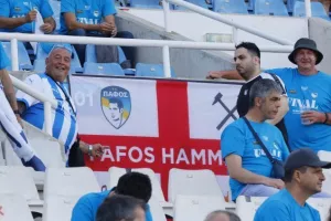 (ΦΩΤΟΣ) Ατμόσφαιρα από τους Παφίτες 