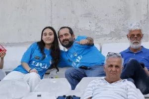 (ΦΩΤΟΣ) Ατμόσφαιρα από τους Παφίτες 