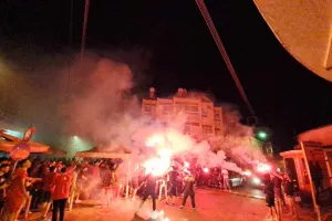 "Κάηκε" το Παραλίμνι για την πρόκριση του Θρύλου στον τελικό!