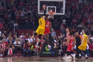 Με την τάπα του Ράιτ στο Νο1 το Top-10 των Game 3 της Euroleague