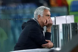 Μουρίνιο: «Ήταν λάθος μου που απέρριψα την εθνική Πορτογαλίας για να παραμείνω στη Ρόμα»