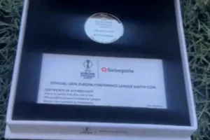 Η "πανέμορφη" OPAP Arena και το νόμισμα του τελικού στο χορτάρι του γηπέδου