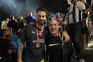 Το χάρηκε και ο Νίκος!