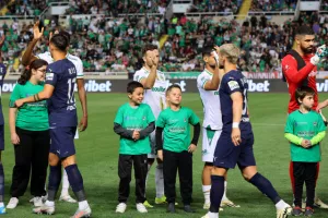 Η πρώτη του ισοδυναμεί με…τίτλο