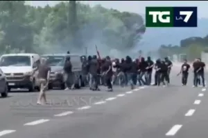 Κύπελλο Ιταλίας: Σοβαρά επεισόδια μεταξύ οπαδών της Γιουβέντους και της Αταλάντα πριν τον τελικό