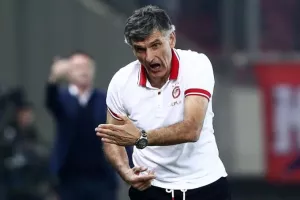 Προσοχή στην πληγωμένη Άστον Βίλα ζητά ο Μεντιλίμπαρ