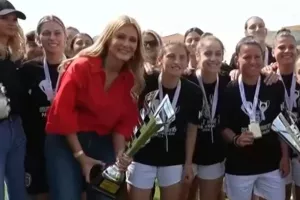 Η Νατάσα Θεοδωρίδου γιόρτασε με τον αδερφό της και προπονητή του ΠΑΟΚ την κατάκτηση του πρωταθλήματος γυναικών