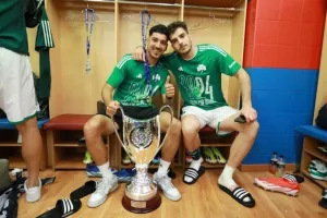«Πράσινο» πάρτι στα αποδυτήρια του Πανθεσσαλικού
