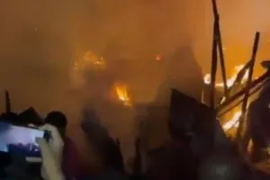 Παλαιστινιακή Αρχή: To Ισραήλ διέπραξε «φρικιαστική σφαγή» σε καταυλισμό εκτοπισμένων στη Ράφα