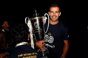 (ΒΙΝΤΕΟ-ΦΩΤΟΣ Kerkida) Κάηκε... ο εξώστης στην άφιξη των πρωταθλητών!