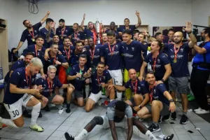 Ο πούρος είχε την τιμητική του - ΦΩΤΟΣ από τα αποδυτήρια