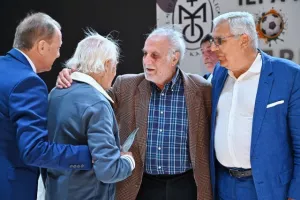 Ζωντάνεψαν... μνήμες στην παρουσία Θρύλων (φώτος)