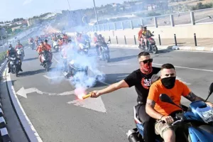 (ΒΙΝΤΕΟ Kerkida/Φώτος) Στο ΓΣΠ με πορεία οι οργανωμένοι