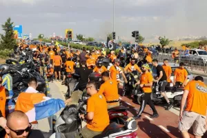 (ΒΙΝΤΕΟ Kerkida/Φώτος) Στο ΓΣΠ με πορεία οι οργανωμένοι