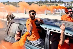 (ΒΙΝΤΕΟ Kerkida/Φώτος) Στο ΓΣΠ με πορεία οι οργανωμένοι