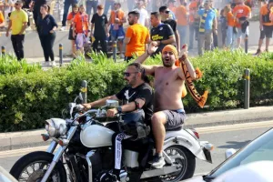 (ΒΙΝΤΕΟ Kerkida/Φώτος) Στο ΓΣΠ με πορεία οι οργανωμένοι