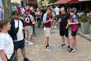 Το pre game του κόσμου της Άστον Βίλα, λίγες ώρες πριν τη σέντρα με τον Ολυμπιακό! (βίντεο)