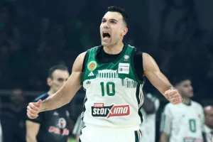 (ΒΙΝΤΕΟ) Σείστηκε το ΟΑΚΑ για τον Σλούκα  