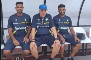 Ο Μπάγεβιτς με την ομάδα του!
