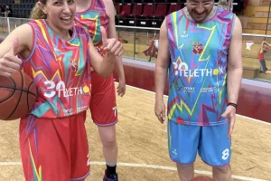 Πήρε την "πορτοκαλί θεά" ο ΠτΔ, για καλό σκοπό (Φώτος CB)